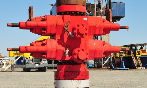 Equipment yard supporting oilfield operations