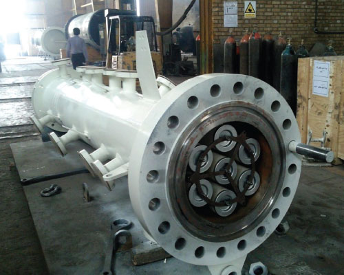 Flanged pressure vessel component